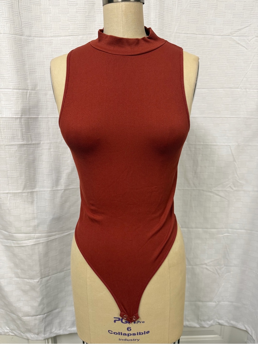 Mock Neck Sleeveless Bodysuit in Rust